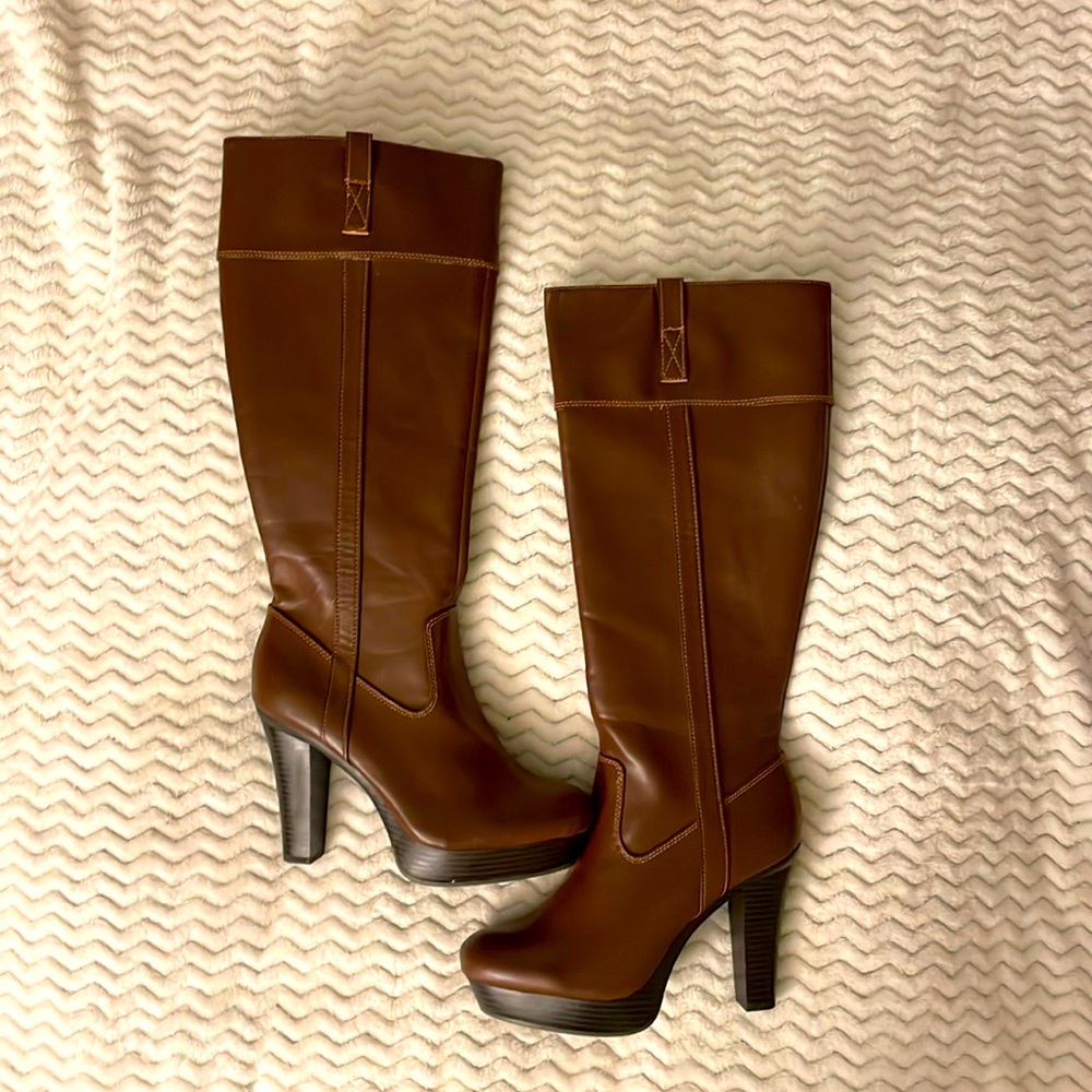 EVERYTHING MUST GO!! Brown Over The Knee Heel Boot. Sz: 8